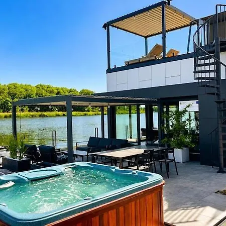 Boat House With Jacuzzi
